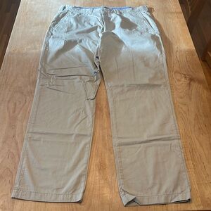 Men’s Lightweight Poplin Chinos J.Crew. 38x32